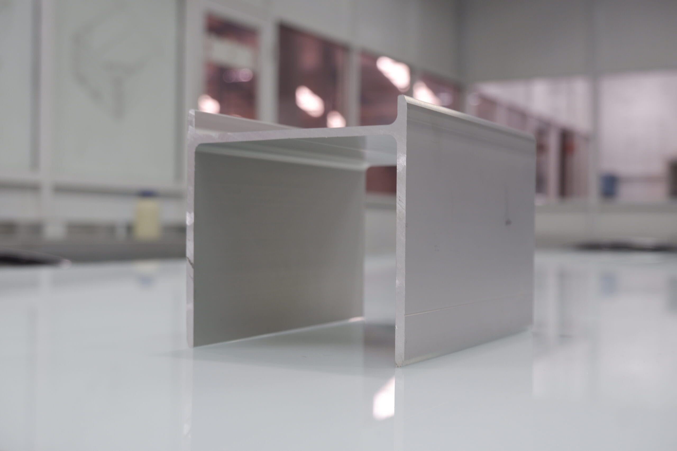 Aluminium Extrusion Profile 012