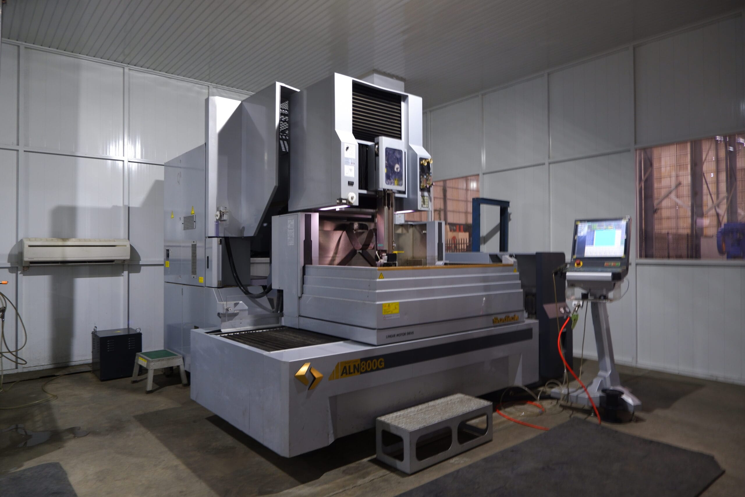 ALN800G Wire Cut Machine