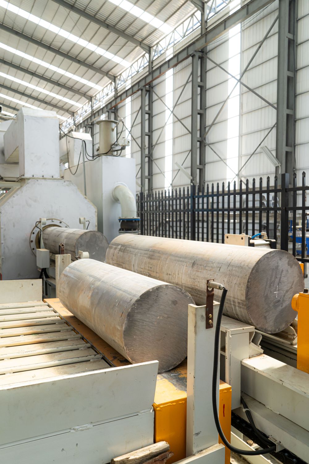 cut aluminium billets for aluminium extrusion production