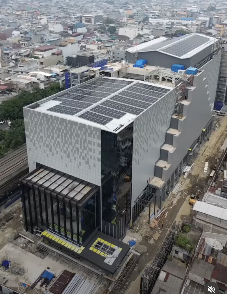 Thamrin Plaza Reborn with Aluminium Extrusion Facade from Alca Metals